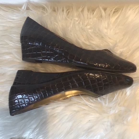 Crocodile Print Proxy Womens Emastine Brown 1.25” wedge ballet style NWOB 8.5 - Picture 8 of 9